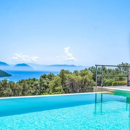 Ira Lefkas Villa *